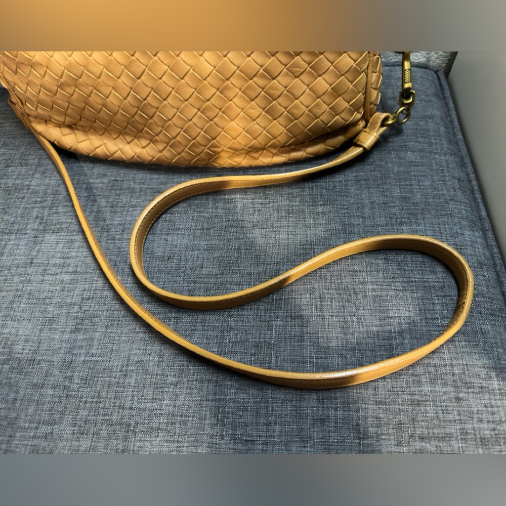 Bottega Veneta intercciato crossbody bag - Picture 5 of 16